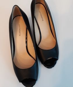 Black open toed wedges